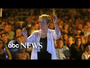 Read more about the article Trailblazing conductor Marin Alsop’s message on breaking the glass ceiling