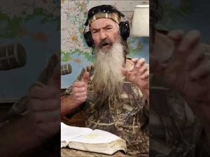 Read more about the article Vladimir Putin Is Under Complete Control of Satan | Phil Robertson