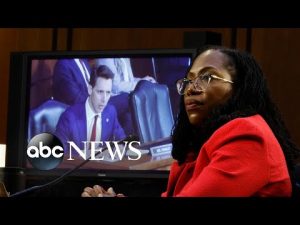 Read more about the article Supreme Court nomination, New Orleans tornado and Ukraine: World in Photos, March 23