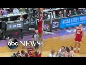 Read more about the article Basketball rescue during March Madness l ABC News
