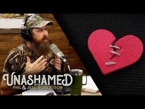 Read more about the article Jase Looks at What Heals a Broken Relationship & Phil Explores God’s Comfort | Ep 451