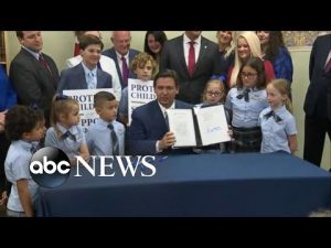 Read more about the article Florida governor signs ‘Don’t Say Gay’ bill into law