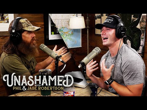 You are currently viewing @Sadie Robertson & @Christian Huff’s Love Story & Why Phil Really Built His Podcast Studio | Ep 459