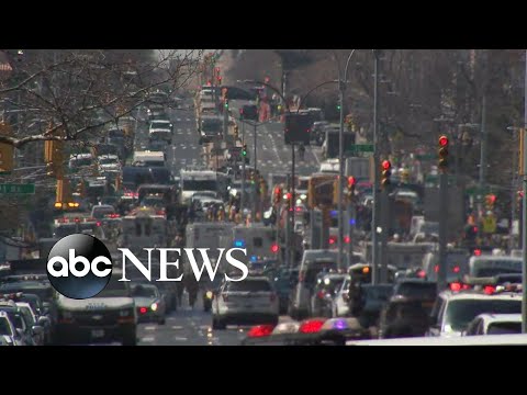 Read more about the article Gunman opens fire on NYC subway, injuring 16