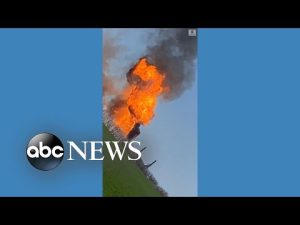 Read more about the article Fire engulfs factory after explosion in Kansas