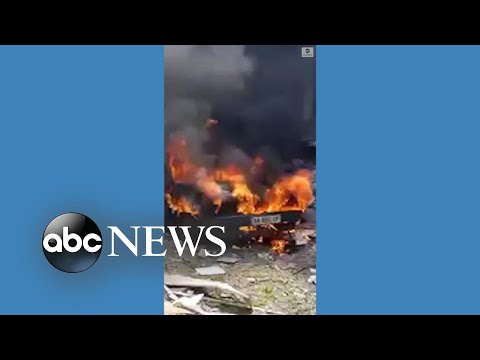 You are currently viewing Emergency responders fight flames among Kharkiv rubble