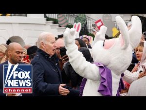 Read more about the article Biden whisked away by ‘Easter bunny’ while taking reporter questions