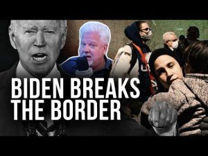Read more about the article Is Biden TRYING To Worsen Our Border Crisis? | @Glenn Beck