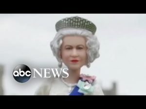 Read more about the article Queen Elizabeth gets her own Barbie doll for Platinum Jubilee