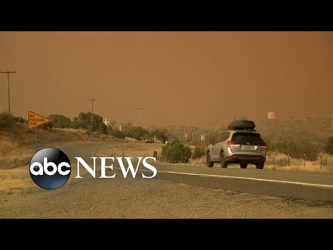 Read more about the article Easing winds favor firefighting effort in West