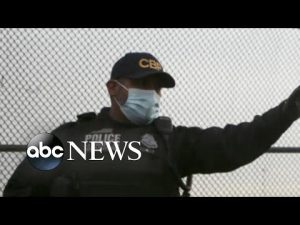 Read more about the article Judge blocks Biden from lifting Title 42 border policy