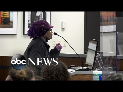 You are currently viewing Protesters shut down city meeting to demand justice for Patrick Lyoya