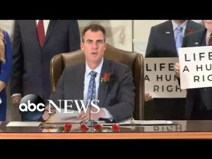 Read more about the article Oklahoma moves to outlaw abortion completely l GMA