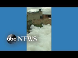 Read more about the article Clouds of toxic foam seen floating on Colombian river