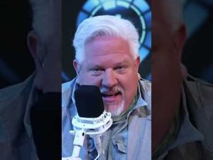 Read more about the article @Glenn Beck : We Need REAL Men in America Again | #shorts