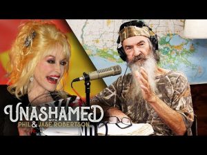 Read more about the article Phil Gives Dolly Parton a Shout-Out & Jase Shares a Dating Strategy | Ep 453