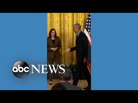 You are currently viewing Obama jokingly trolls Biden at White House event