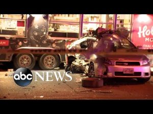 Read more about the article Multiple injured after car crash into food truck in Austin