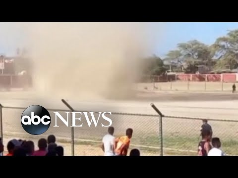 You are currently viewing Soccer match interrupted by whirlwind on the pitch