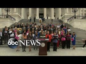 Read more about the article Pelosi, Democrats discuss abortion rights outside Capitol