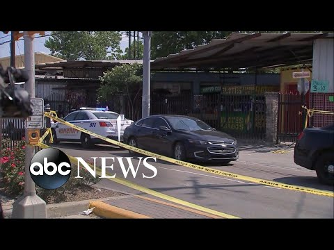 You are currently viewing 2 dead, 3 hurt in shooting at Houston flea market