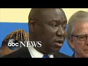 Read more about the article Attorney Ben Crump speaks at press conference for family of Buffalo shooting victim