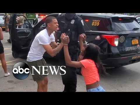 You are currently viewing New video shows suspected Buffalo shooter’s arrest after deadly rampage l GMA