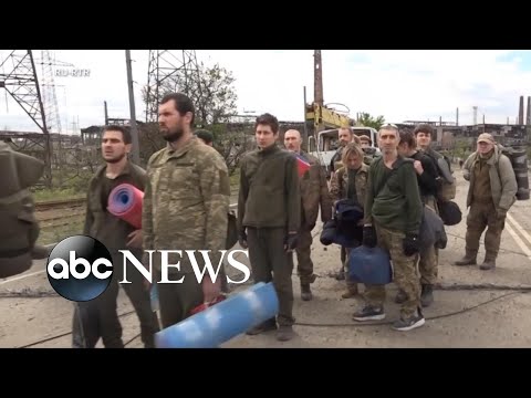 You are currently viewing Ukraine soldiers lay down arms at Mariupol steel plant l GMA