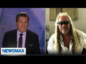 Read more about the article Dog the Bounty Hunter and Eric Bolling spar over gun control | ‘Eric Bolling The Balance’