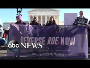 Read more about the article Leaked draft opinion suggests Supreme Court could overturn Roe v. Wade