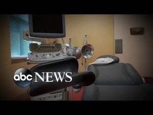 Read more about the article Battle over abortion rights as Oklahoma passes restrictive bill