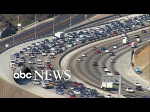 Read more about the article Millions of Memorial Day travelers prepare to hit the road amid record gas prices l GMA