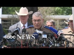 Read more about the article Texas shooting response included ‘wrong decision,’ police admit