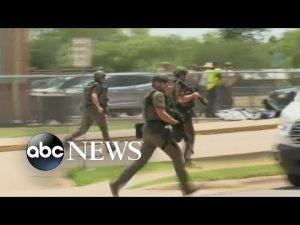 Read more about the article Agonizing minutes revealed as officers remained outside classroom