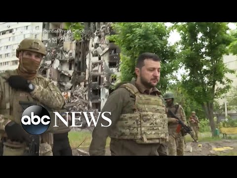 You are currently viewing Russian forces pound Ukrainian troops in the east