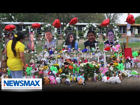 You are currently viewing Robb Elementary funerals postpone city council meeting