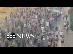 Read more about the article Demonstrators take to the streets over leaked abortion opinion