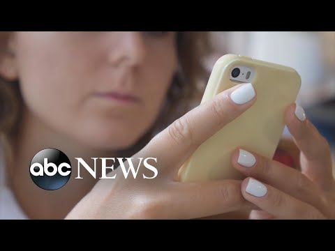You are currently viewing Privacy advocates raise concerns over phone data if Roe v. Wade overturned