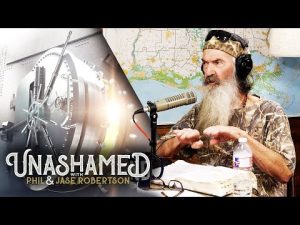 Read more about the article Phil Unveils His Hidden Vault & Why Jase Got Off the Internet | Ep 475