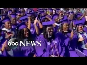 Read more about the article Anonymous donor clears debt for Texas college graduates