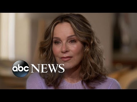 You are currently viewing Actress Jennifer Grey speaks candidly about past relationships, plastic surgery