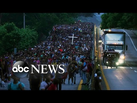 You are currently viewing Migrant caravan, Hurricane Agatha, Pride Month: Week in Photos