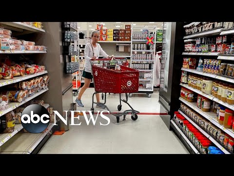You are currently viewing Prices surge as inflation hits 40-year high