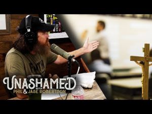 Read more about the article Why Jase Was Told Not to Pray in School & Why God Is Three Persons | Ep 495