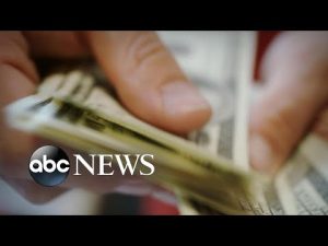 Read more about the article Americans headed for savings crisis?