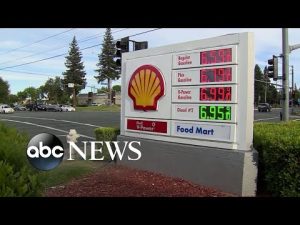 Read more about the article Gas station manager accidentally sets gas to 69 cents per gallon