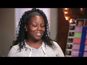 Read more about the article Expectant Black mothers find support with doulas and midwives | Nightline