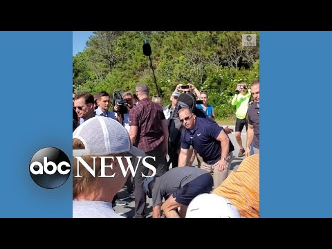 You are currently viewing Biden falls off his bike