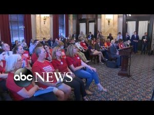 Read more about the article Ohio bill would allow educators to carry guns in schools