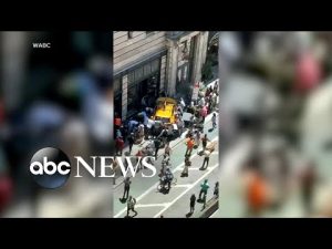 Read more about the article NYC cab jumps curb, strikes passengers on busy street